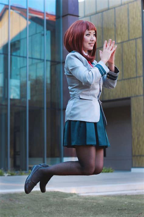 隔板踩|Cosplay Footjob (Uraraka)